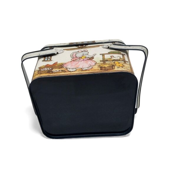 Farm Animal TIN LUNCHBOX with Dual Handles by Potpourri 80s Vintage - Picture 12 of 12